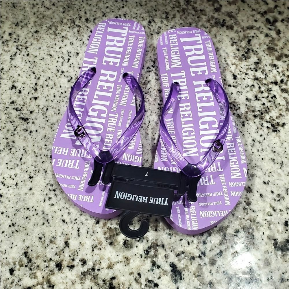 True Religion Womens Malaya Purple Logo Print Flip Flops Sandals Size 7 New